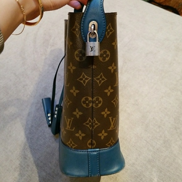 ❗Sold ❗Louis Vuitton Nouveau Noe Bucket Bag - Picture 5 of 8